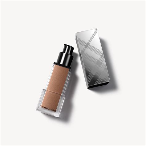 burberry fresh glow luminous powder golden radiance no 02|Fresh Glow Highlighter – Nude Gold No.02 in NUDE GOLD 02.